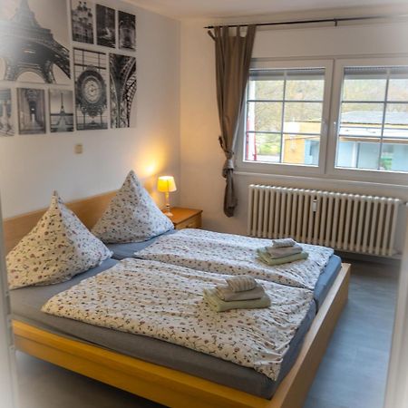 Ferienwohnung & Apartment Am Steinbrunnen Brauneberg Buitenkant foto