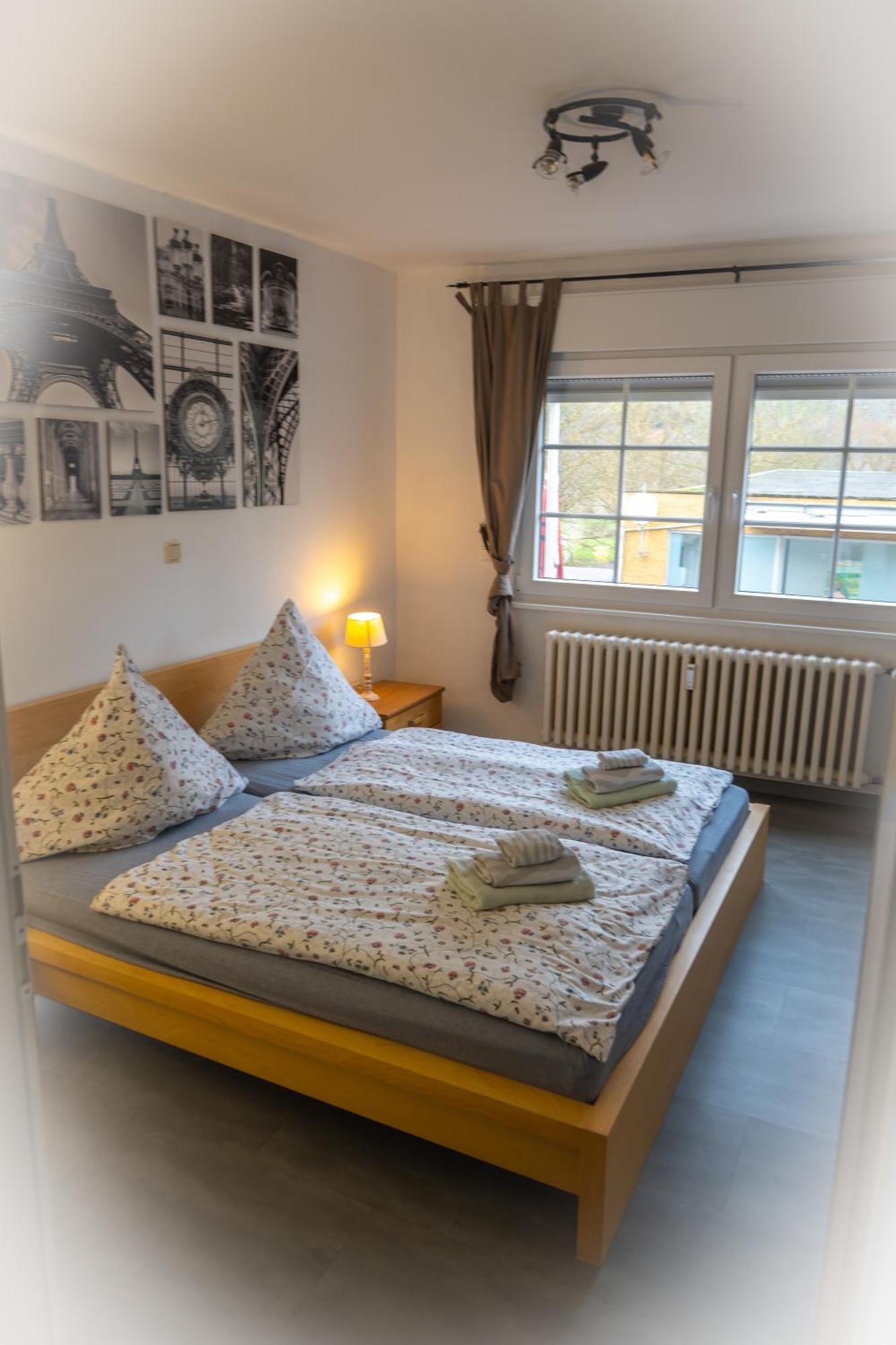 Ferienwohnung & Apartment Am Steinbrunnen Brauneberg Buitenkant foto